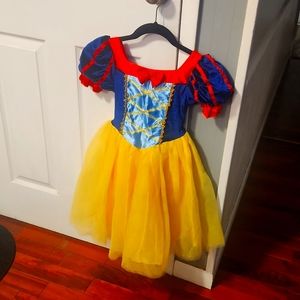 Snow White girls costume sz 5-6